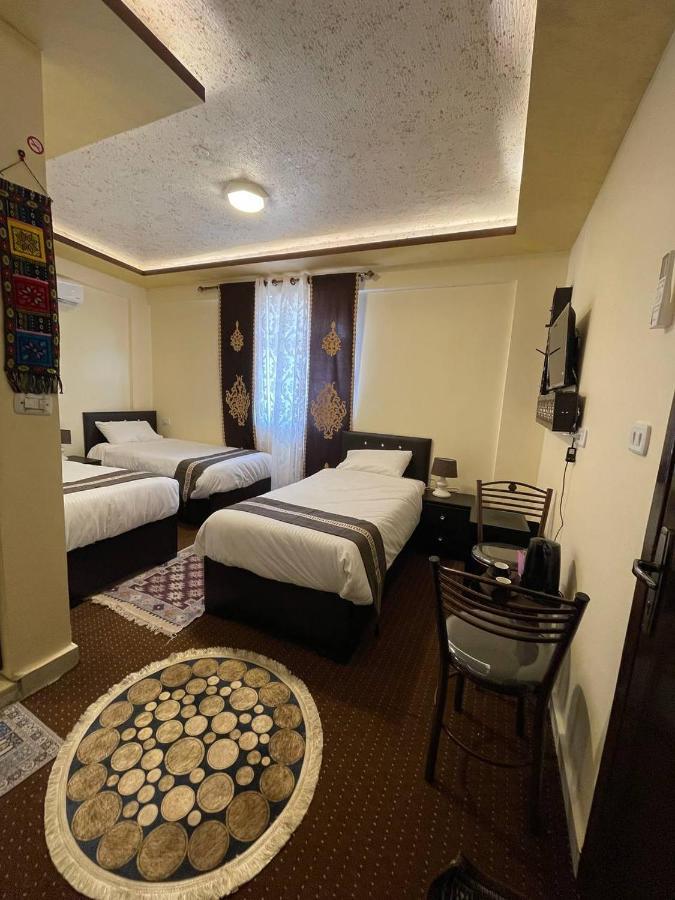 Ad Deir Guesthouse Wadi Musa Luaran gambar